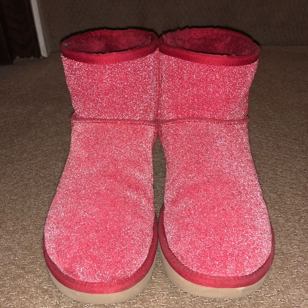 UGG Boots - Short/Mini - Sparkly Red!